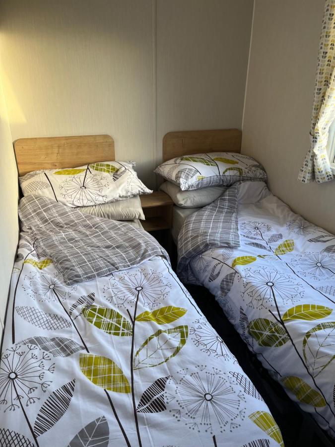 Lorraine'S Caravan Holiday Villa มอร์คัมบ์ ภายนอก รูปภาพ