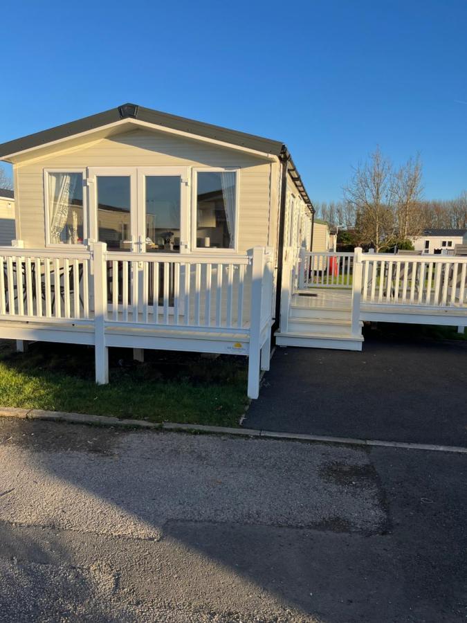 Lorraine'S Caravan Holiday Villa มอร์คัมบ์ ภายนอก รูปภาพ