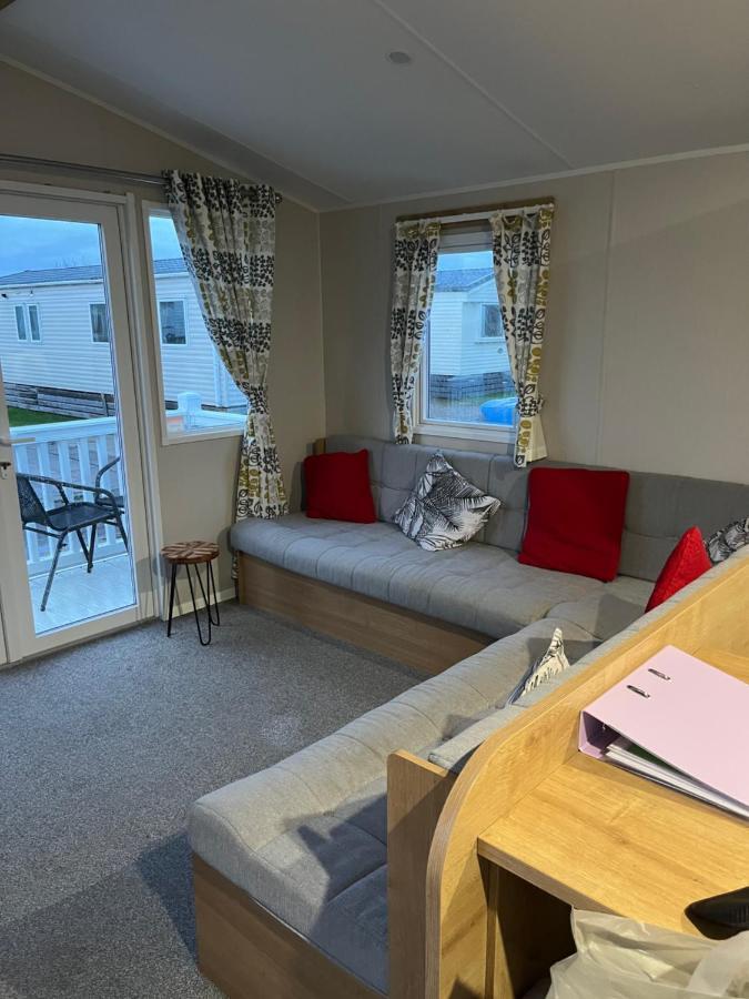 Lorraine'S Caravan Holiday Villa มอร์คัมบ์ ภายนอก รูปภาพ