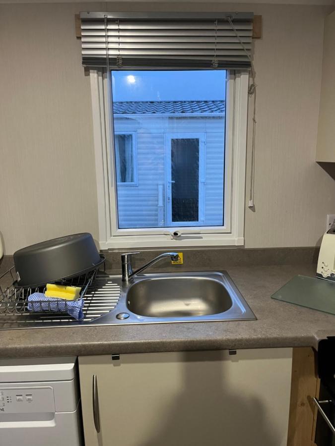 Lorraine'S Caravan Holiday Villa มอร์คัมบ์ ภายนอก รูปภาพ